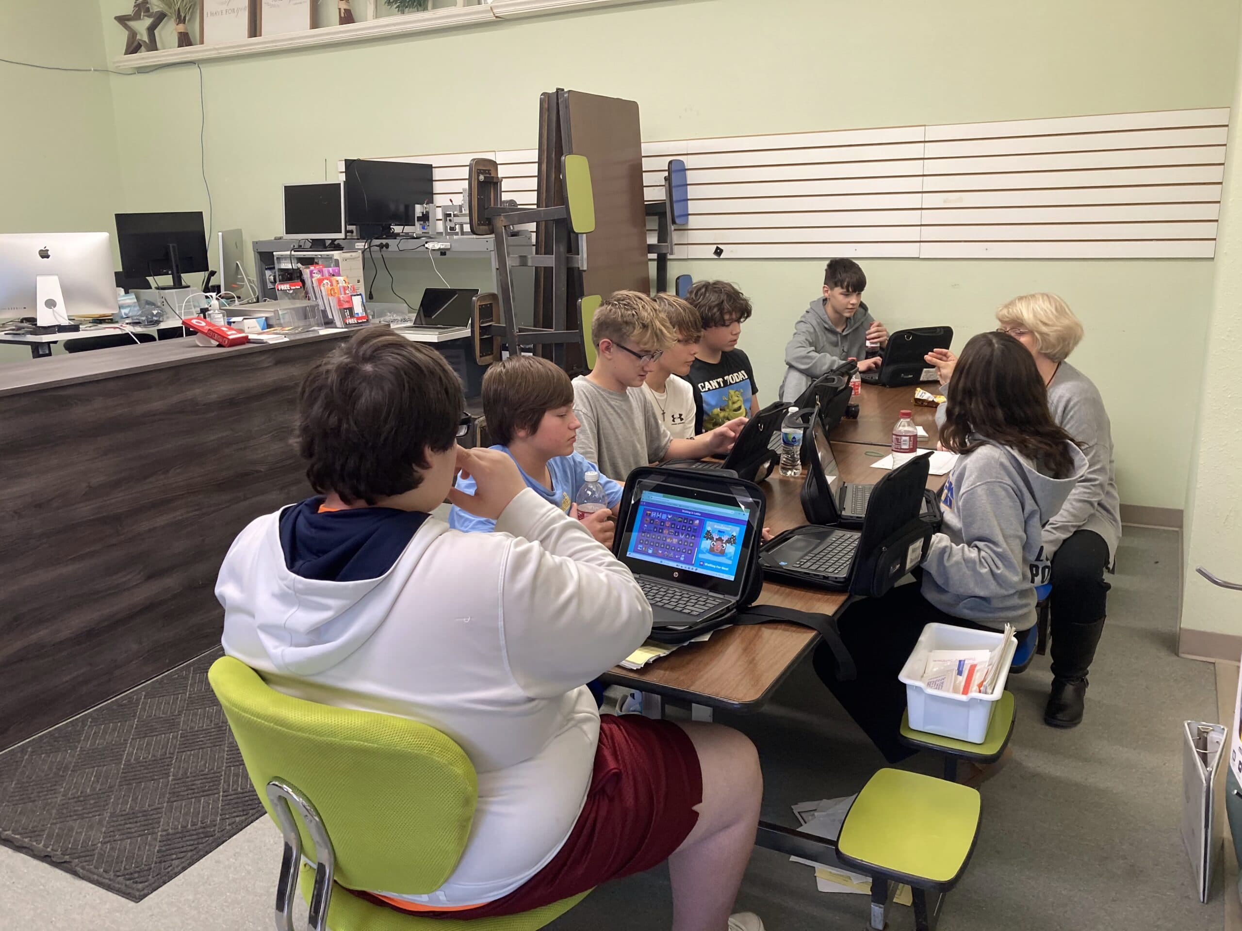 Study Shoppe students